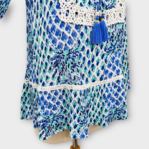 Lilly Pulitzer Amisa Resort Blue White Tunic Top Size S Crochet Lace Trim Blouse - Picture 8 of 11